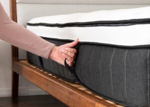 Robust Handles can help lift the mattress and Excellent edge support allows you to sleep all the way to the edge of the mattress